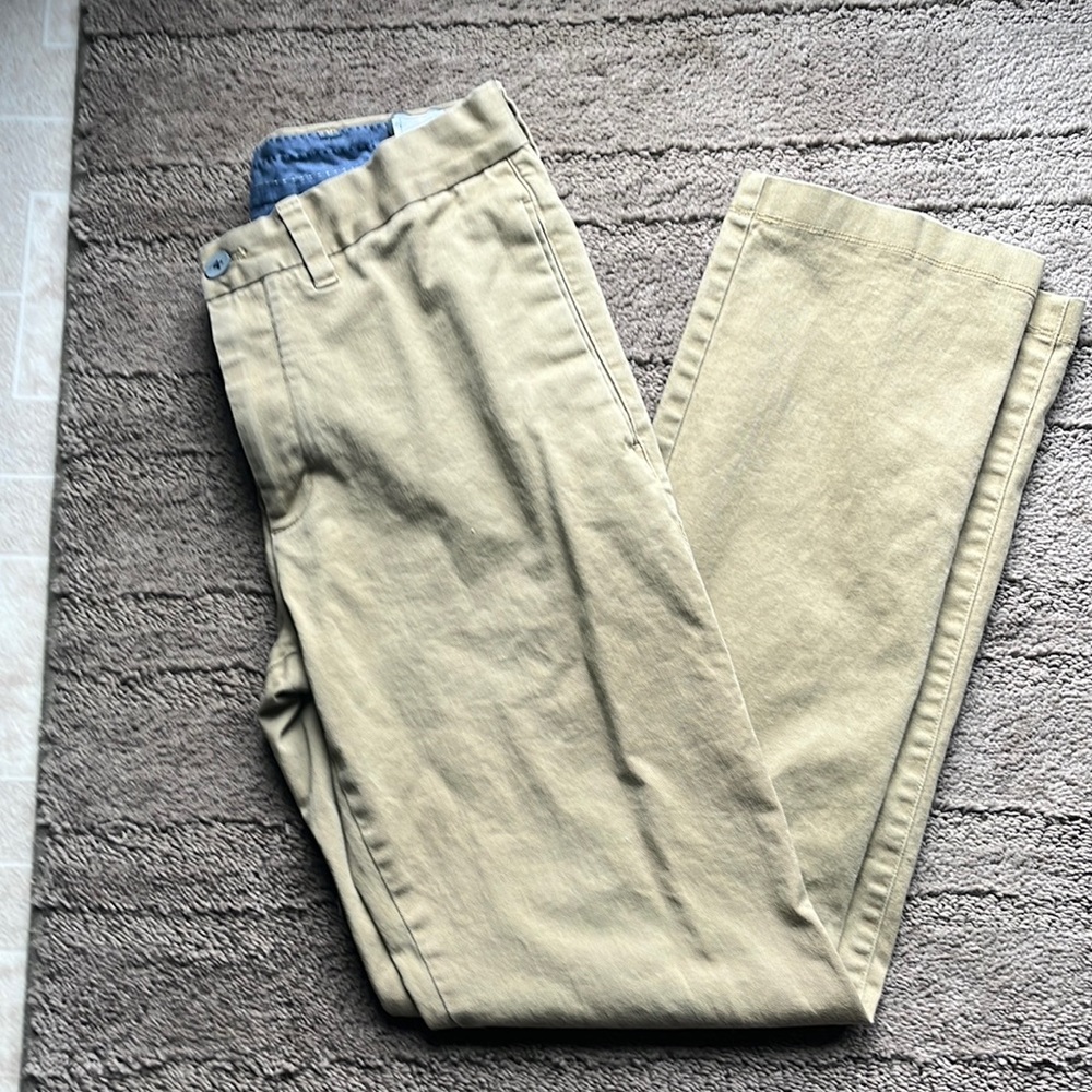 Ashworth Men’s 30x32 chino pants.